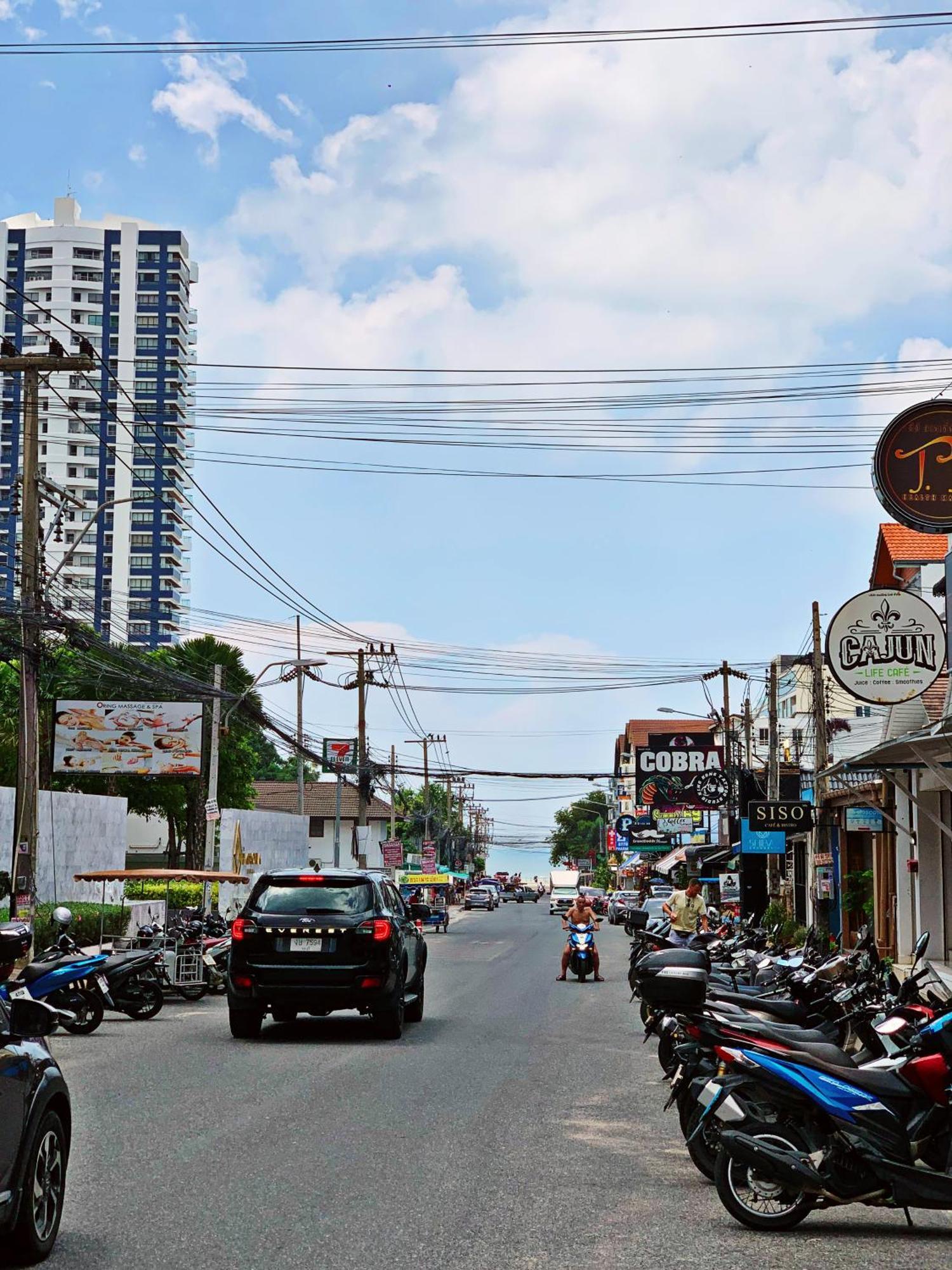 4 Palms Hotel Pratumanak Pattaya Exteriör bild