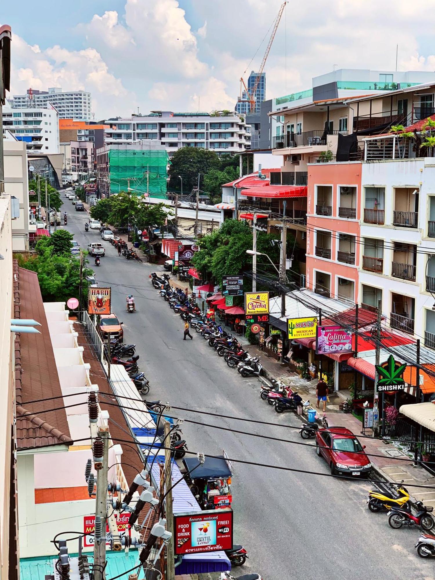 4 Palms Hotel Pratumanak Pattaya Exteriör bild