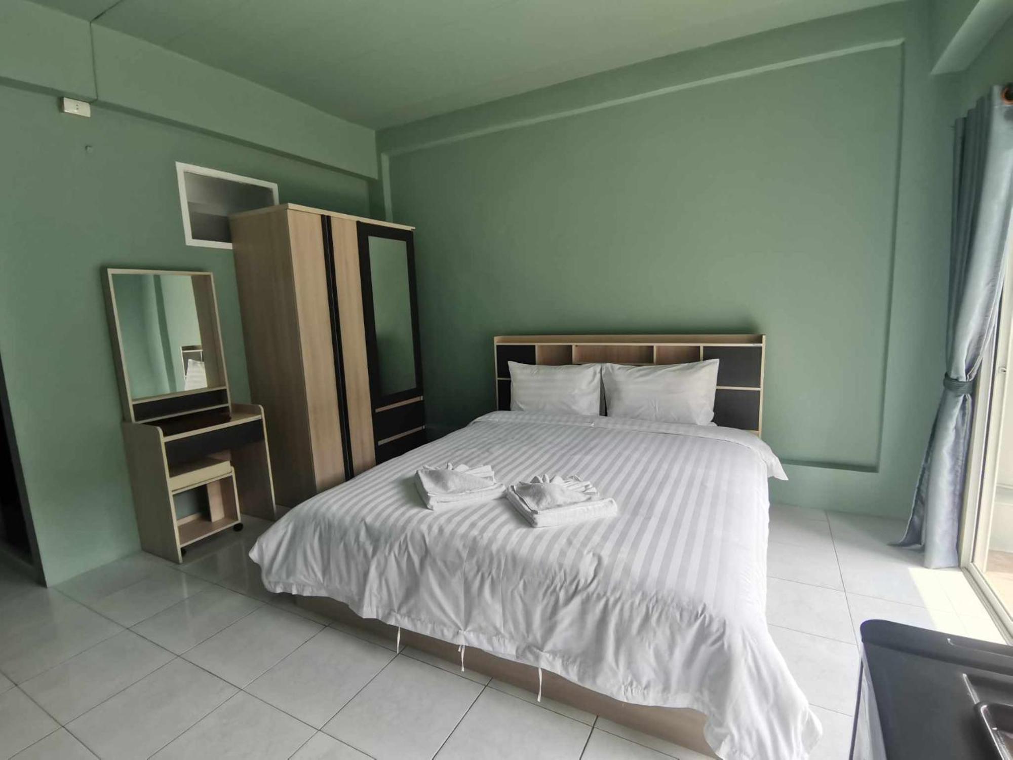 4 Palms Hotel Pratumanak Pattaya Exteriör bild